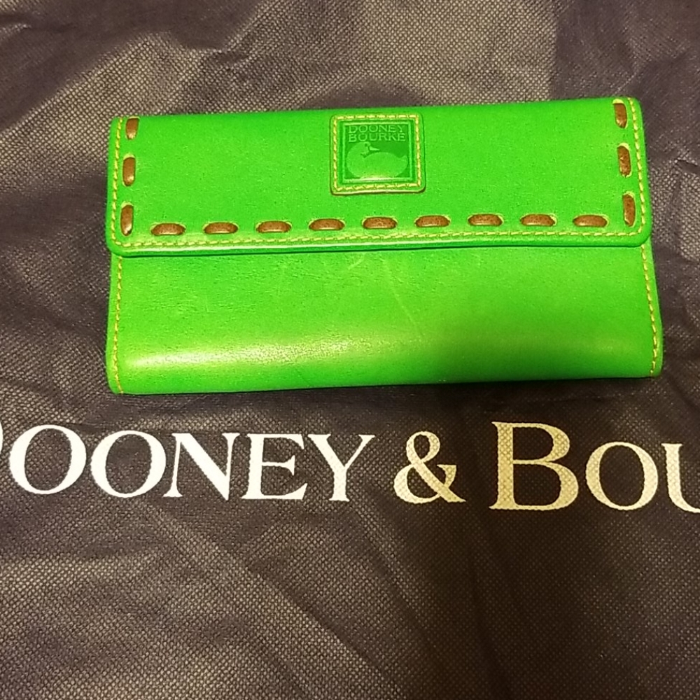 Dooney and Bourke women's wallet